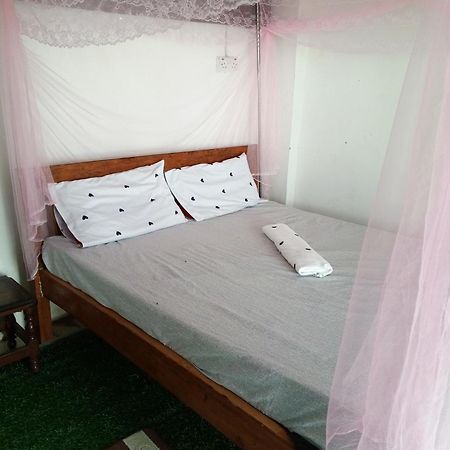 Mikocheni Home Stay Darüsselam Dış mekan fotoğraf