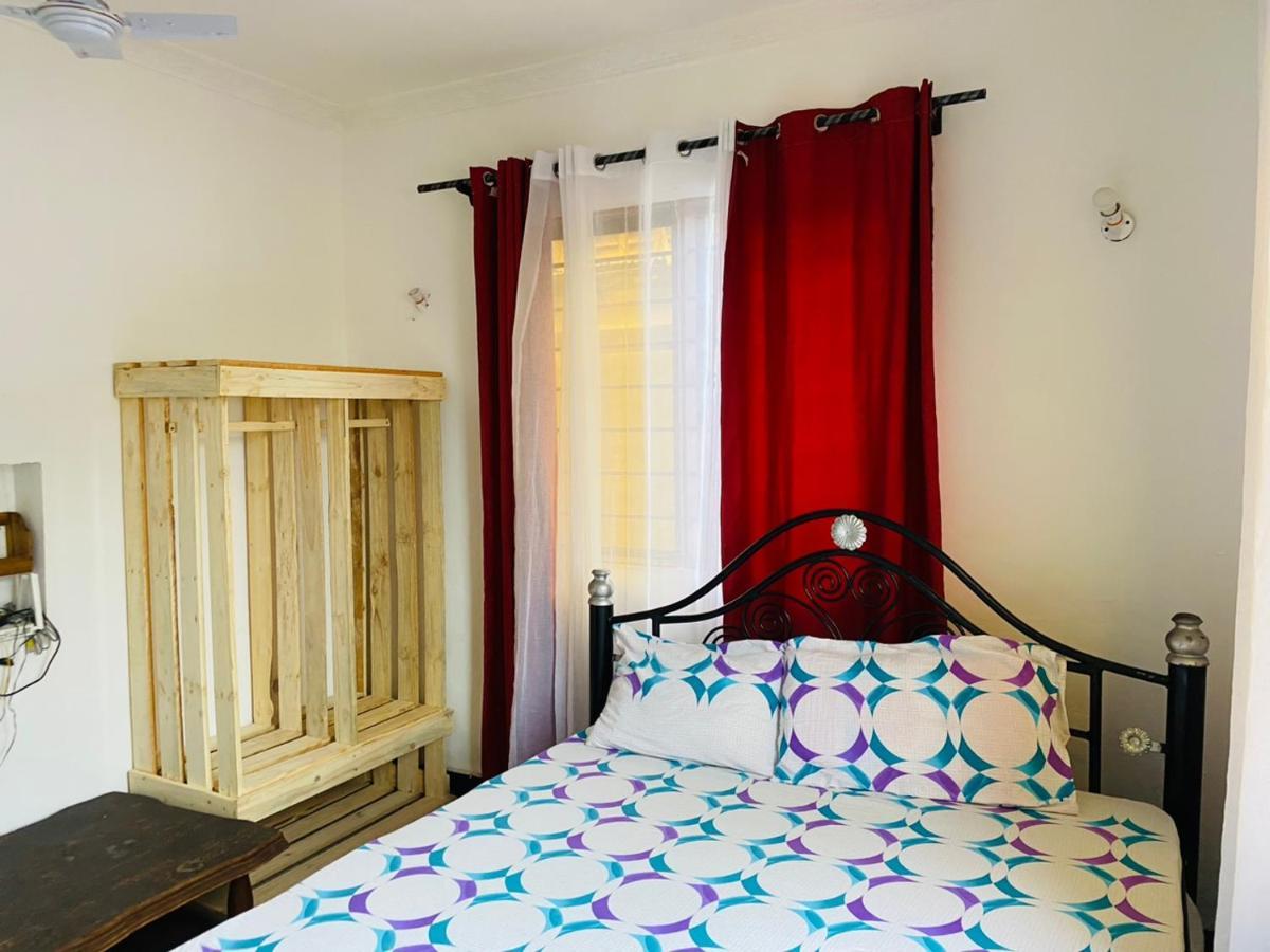 Mikocheni Home Stay Darüsselam Dış mekan fotoğraf